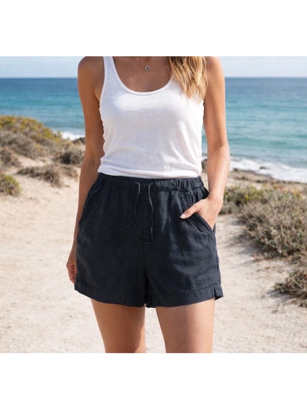 Briggs Linen Blend Drawstring Shorts Black Women’s S Casual Coastal